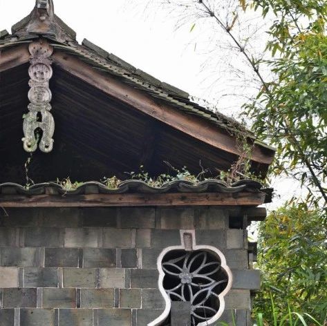 你注意到了吗？福安古民居山墙处的木雕悬鱼……