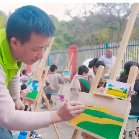 福蕾行动计划 | 油彩润乡野，画笔下的美育之光