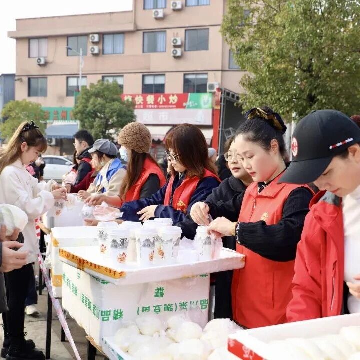 福安市总工会：腊八送温暖 真情入人心