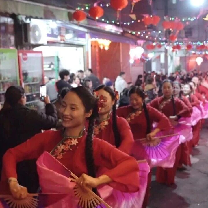 新春走基层 | 城北东凤社区：烟火同欢“百福宴” 民俗传情睦邻里