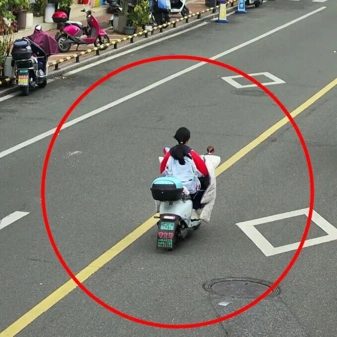 福安这些学生，未佩戴安全头盔被曝光！