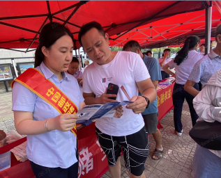 邮储银行福安市支行开展反诈宣传 守护群众“钱袋子”