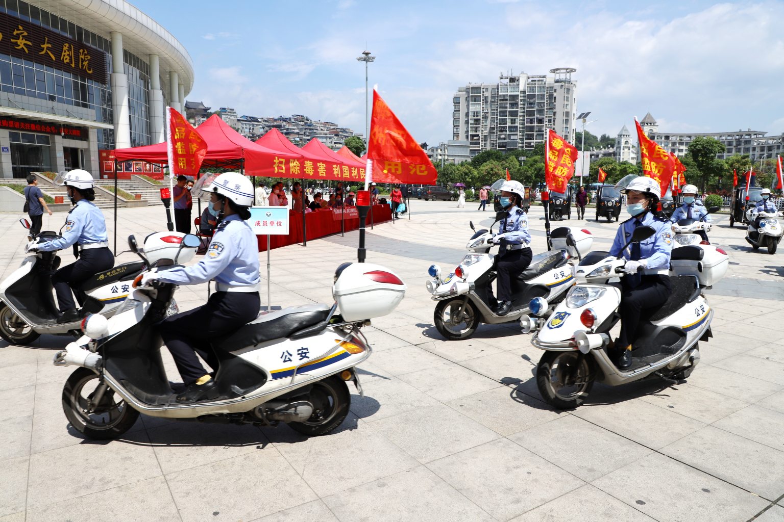 千万不要被“可乐”的外表迷住！_4