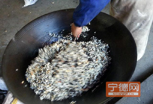 福安网友晒过年小吃“炒米糕”：你们方言管它叫啥