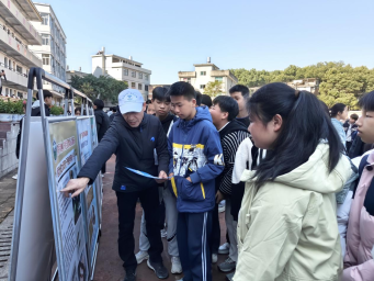 康厝畲族乡开展“宪法进校园”集中宣传活动